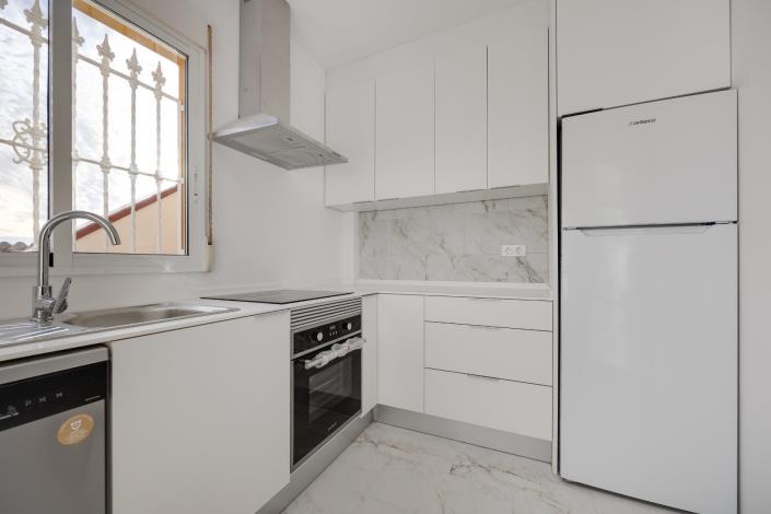 Image No.44-4 Bed Villa / Detached for sale