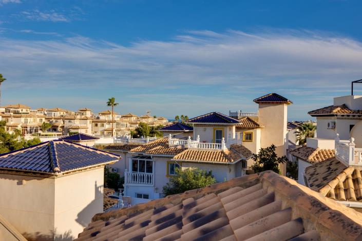 Image No.55-4 Bed Villa / Detached for sale