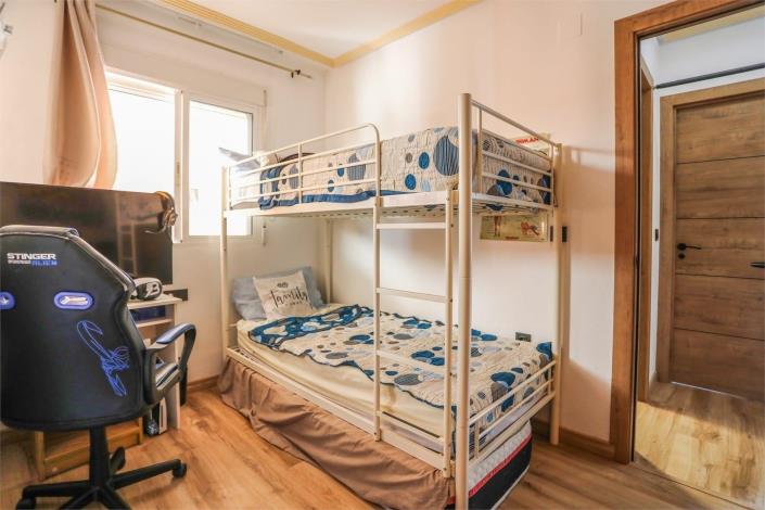 Image No.12-2 Bed Apartment for sale