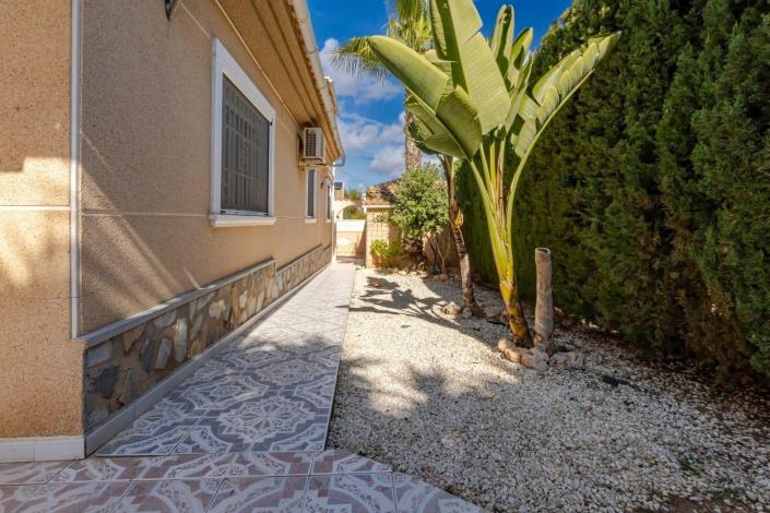 Image No.51-Villa / Détaché de 3 chambres à vendre à Torrevieja