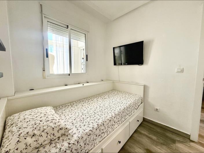 Image No.23-2 Bed Apartment for sale