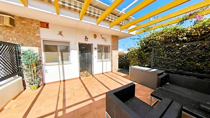 Image No.53-2 Bed Townhouse for sale