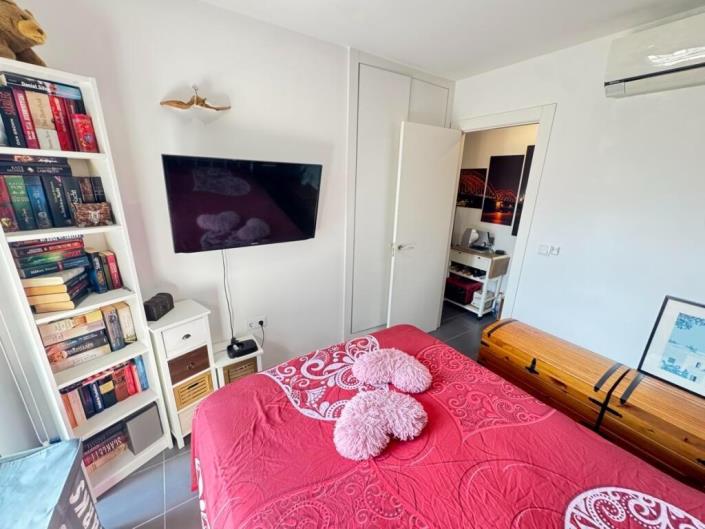 Image No.14-3 Bed Townhouse for sale