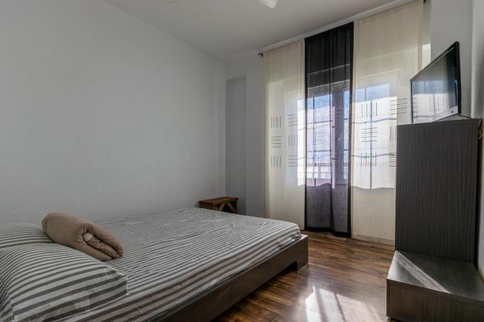 Image No.20-3 Bed Apartment for sale