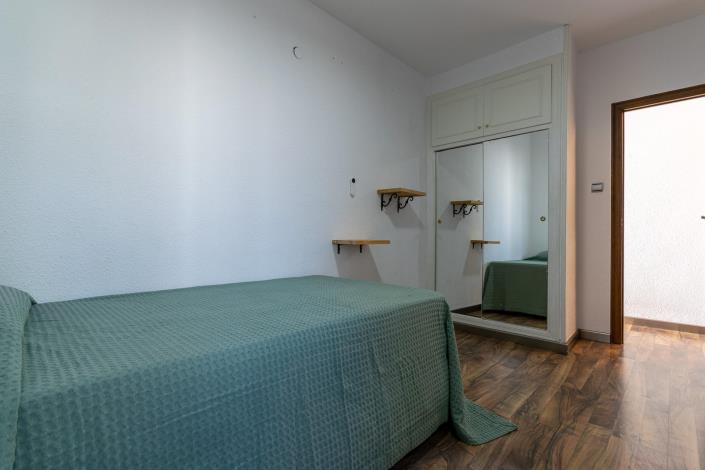 Image No.24-3 Bed Apartment for sale