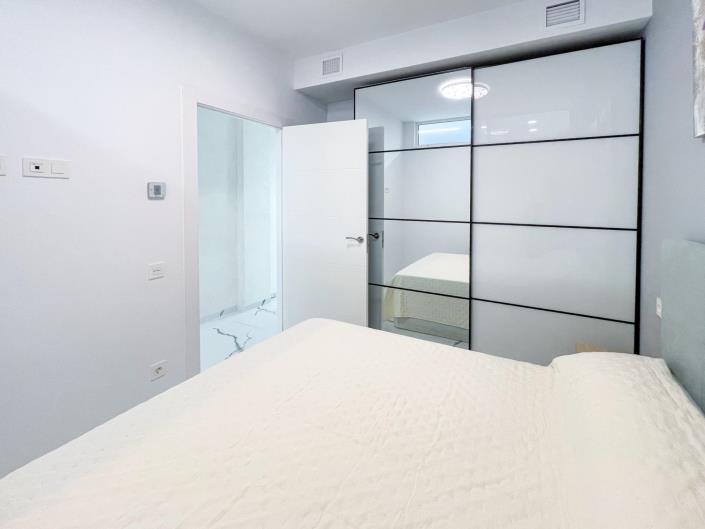 Image No.10-2 Bed Apartment for sale