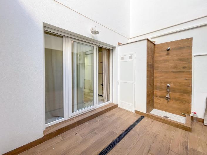 Image No.12-2 Bed Apartment for sale