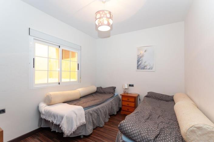 Image No.15-3 Bed Apartment for sale