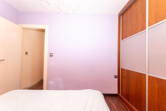 Image No.18-3 Bed Apartment for sale