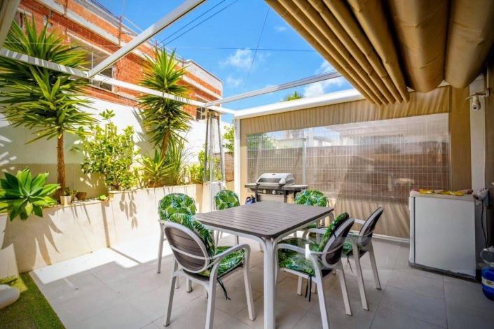 Image No.7-3 Bed Villa / Detached for sale