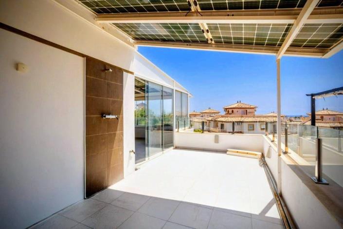 Image No.9-3 Bed Villa / Detached for sale