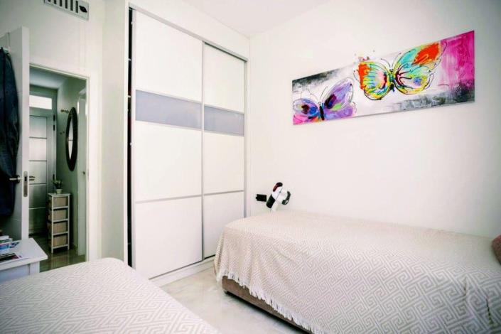 Image No.17-3 Bed Villa / Detached for sale