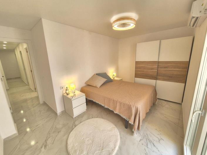 Image No.8-3 Bed Apartment for sale