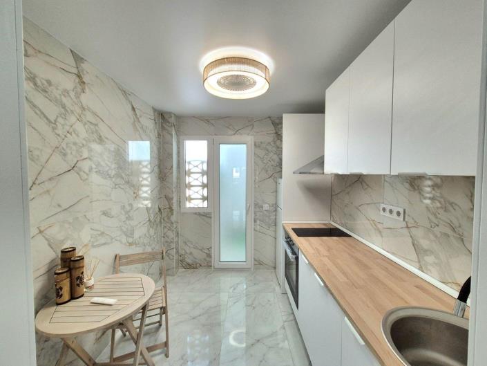 Image No.17-3 Bed Apartment for sale