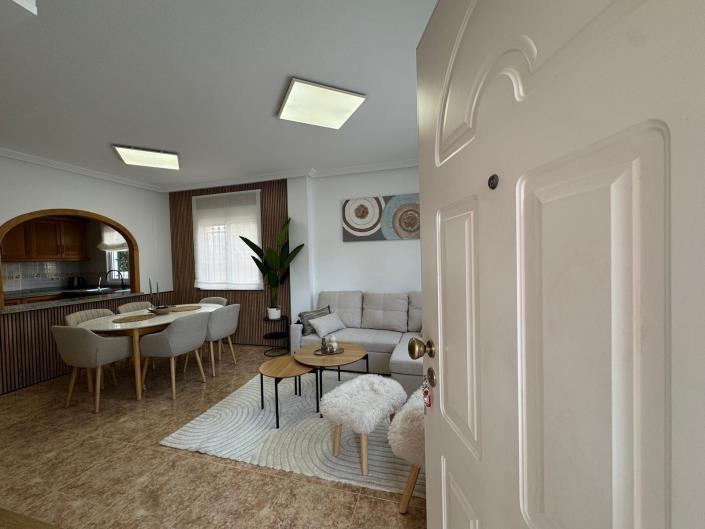 Image No.16-3 Bed Townhouse for sale