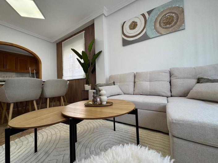 Image No.20-3 Bed Townhouse for sale