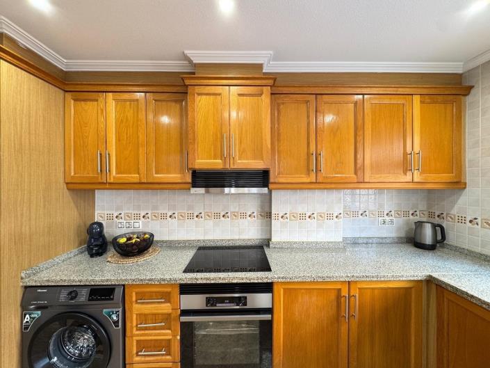 Image No.26-3 Bed Townhouse for sale