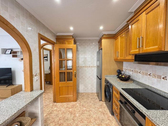 Image No.31-3 Bed Townhouse for sale