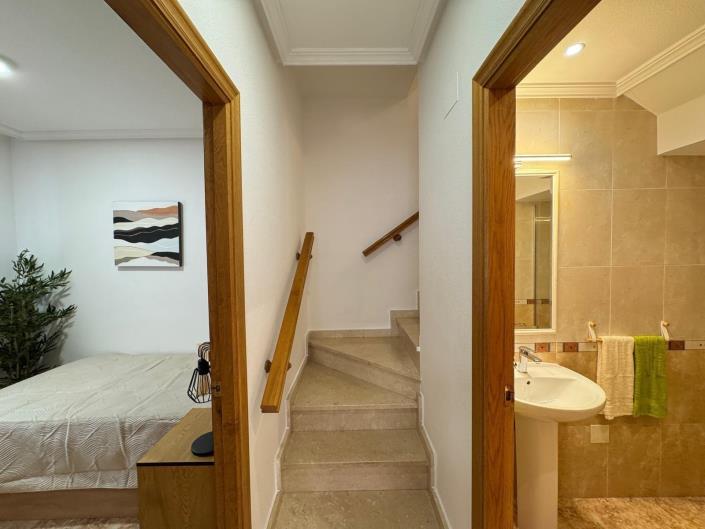 Image No.33-3 Bed Townhouse for sale