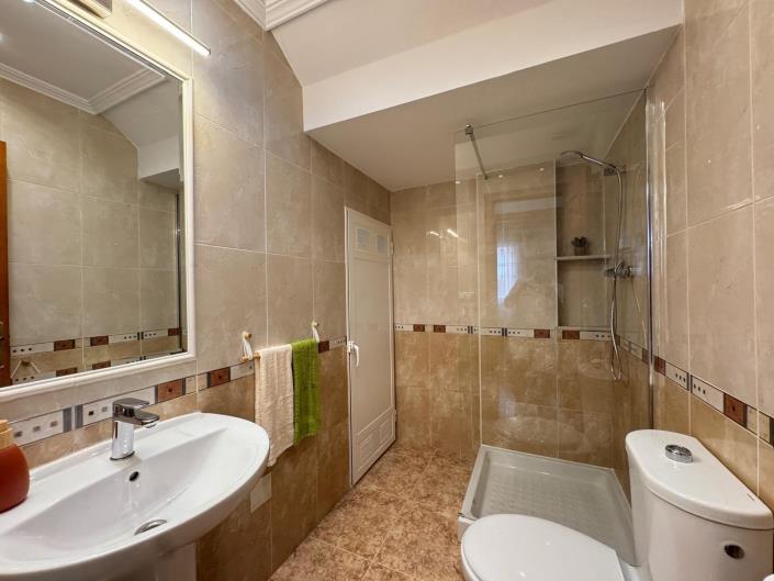 Image No.34-3 Bed Townhouse for sale