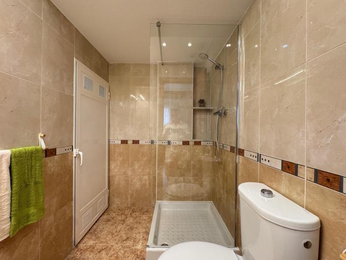 Image No.35-3 Bed Townhouse for sale