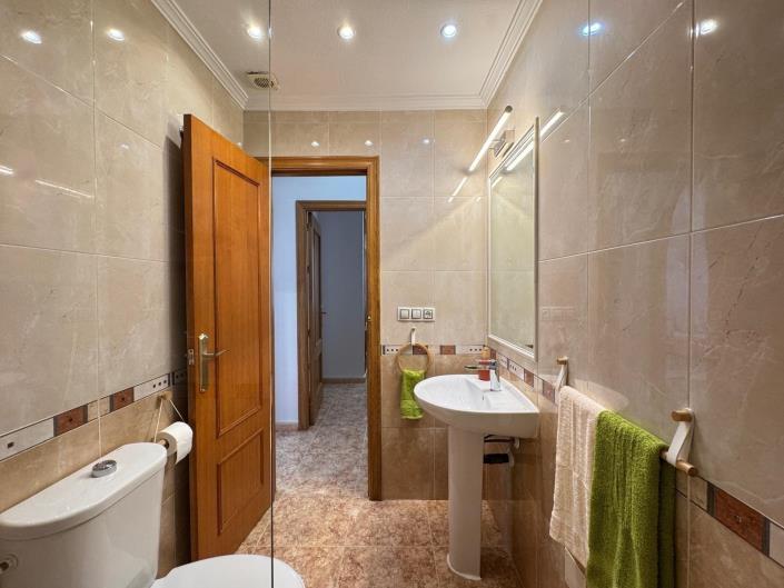 Image No.36-3 Bed Townhouse for sale