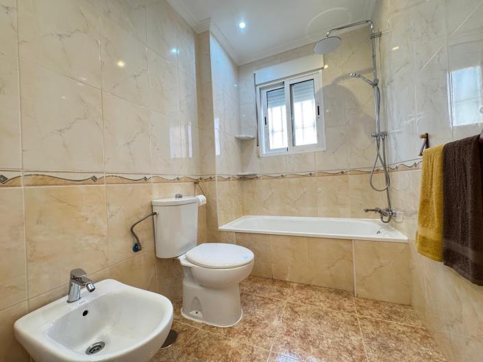 Image No.48-3 Bed Townhouse for sale