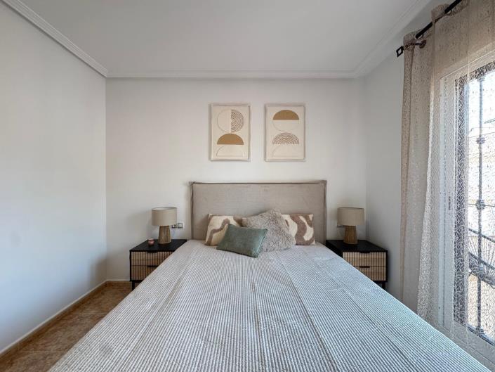 Image No.55-3 Bed Townhouse for sale