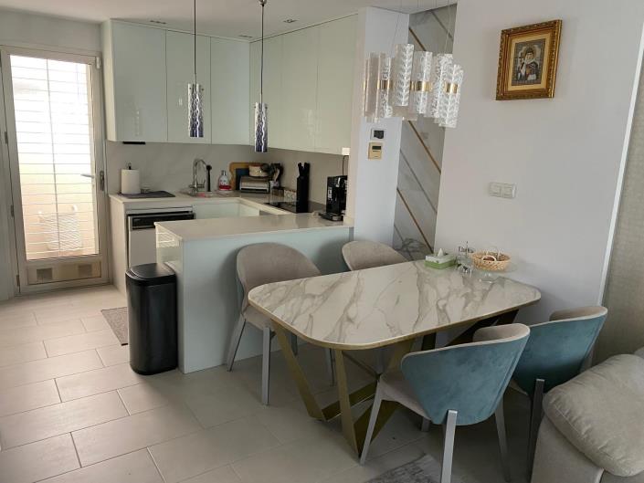 Image No.3-3 Bed Semi-Detached for sale