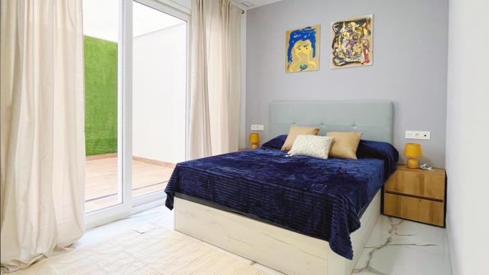 Image No.8-2 Bed Apartment for sale