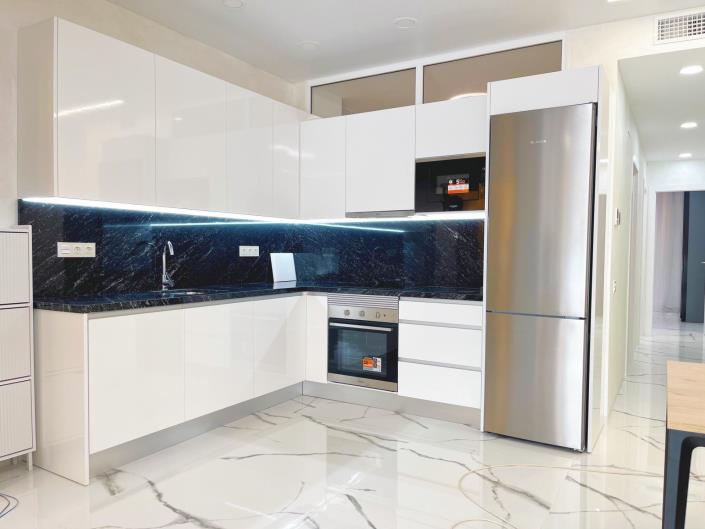 Image No.18-2 Bed Apartment for sale