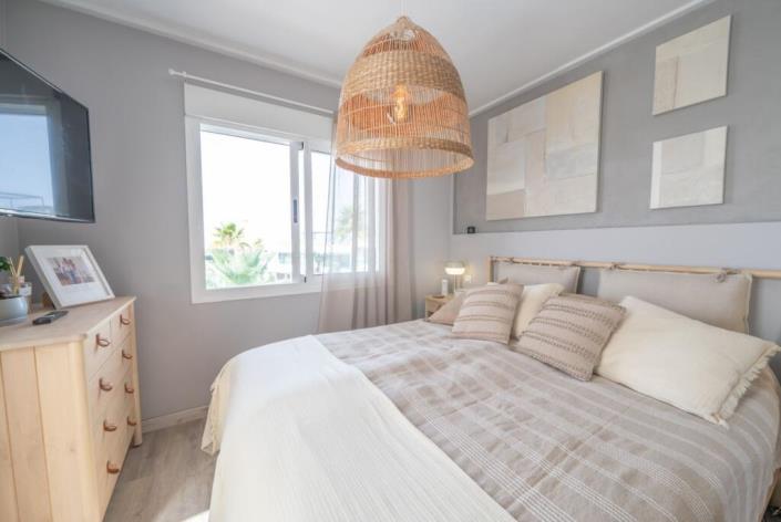 Image No.19-3 Bed Townhouse for sale