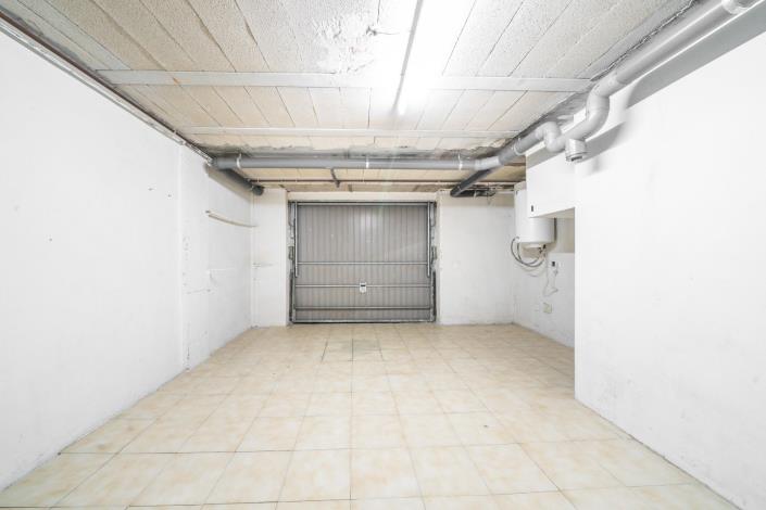 Image No.16-4 Bed Townhouse for sale