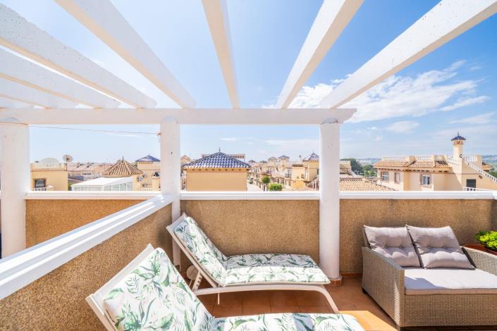 Image No.35-4 Bed Townhouse for sale