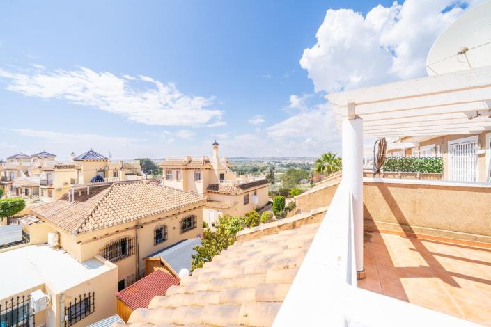 Image No.36-4 Bed Townhouse for sale