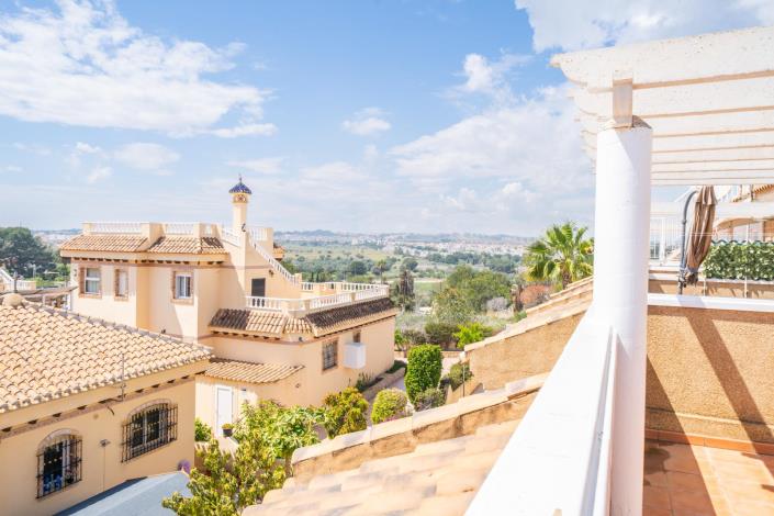 Image No.37-4 Bed Townhouse for sale