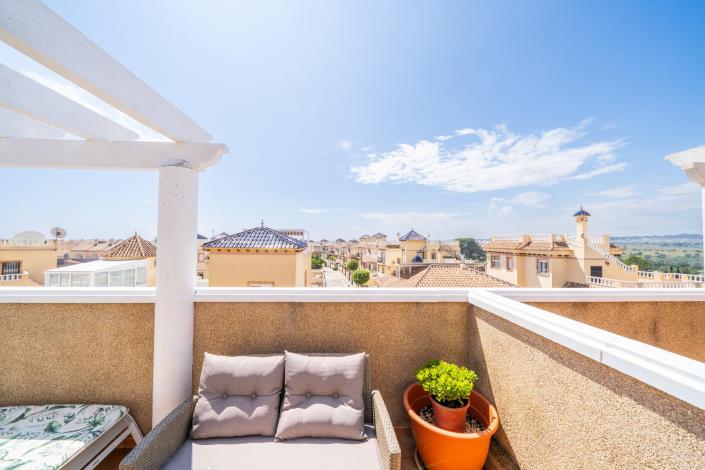 Image No.38-4 Bed Townhouse for sale