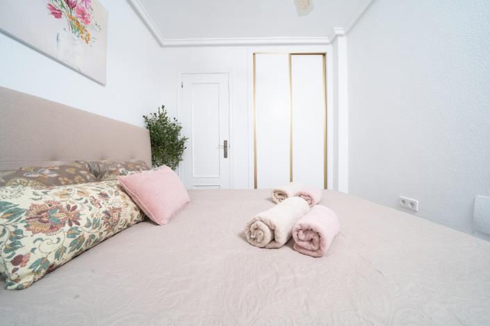 Image No.46-4 Bed Townhouse for sale