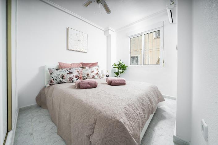 Image No.51-4 Bed Townhouse for sale