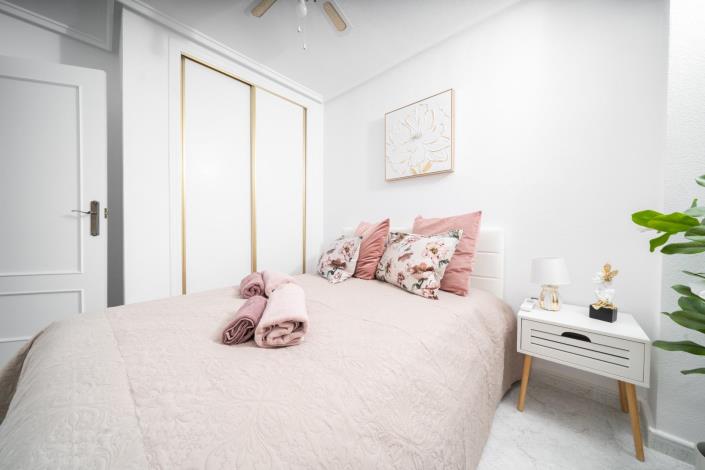 Image No.52-4 Bed Townhouse for sale