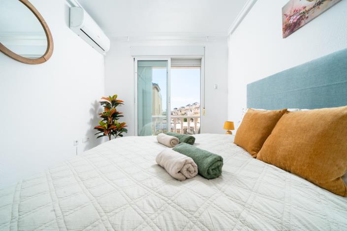 Image No.54-4 Bed Townhouse for sale