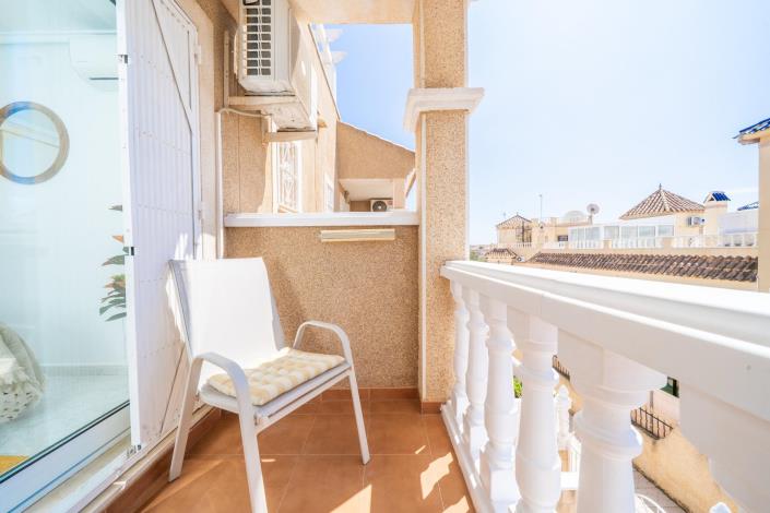 Image No.55-4 Bed Townhouse for sale