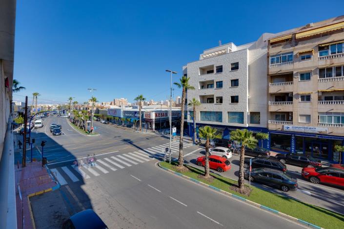 Image No.15-3 Bed Apartment for sale