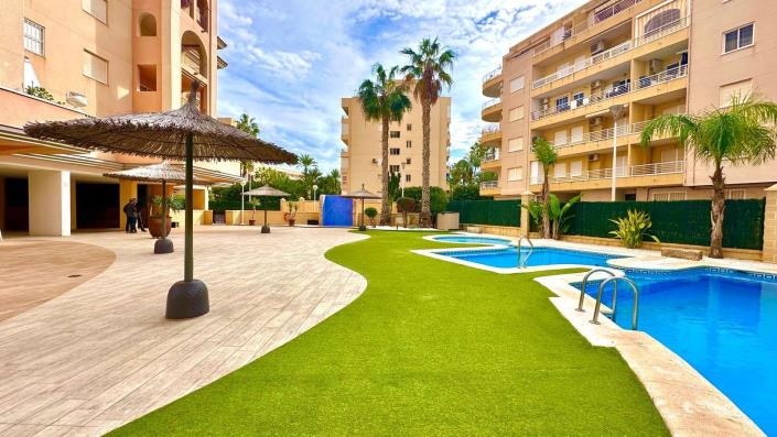 Image No.2-Appartement de 3 chambres à vendre à Torrevieja
