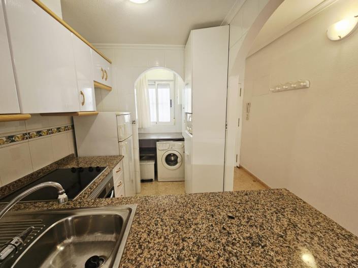 Image No.6-Appartement de 2 chambres à vendre à Torrevieja