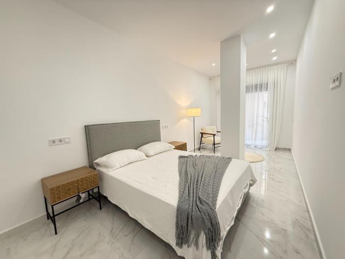 Image No.18-2 Bed Apartment for sale