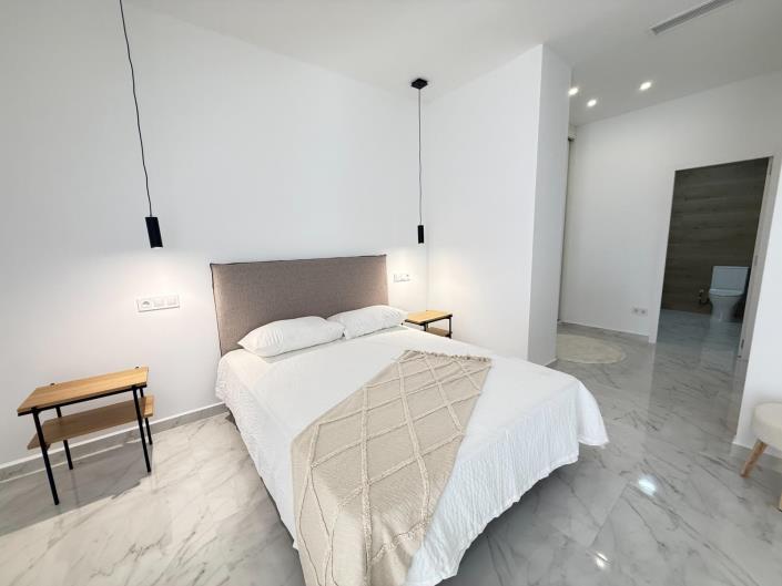 Image No.25-2 Bed Apartment for sale