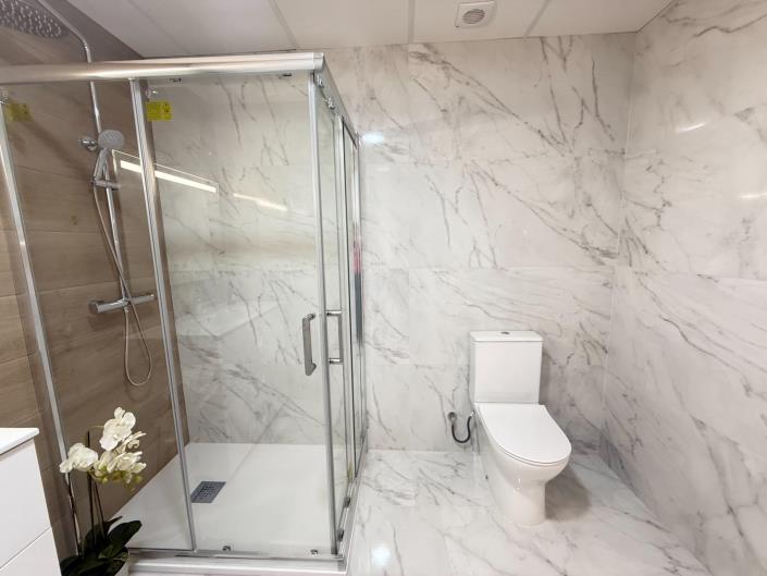 Image No.34-2 Bed Apartment for sale