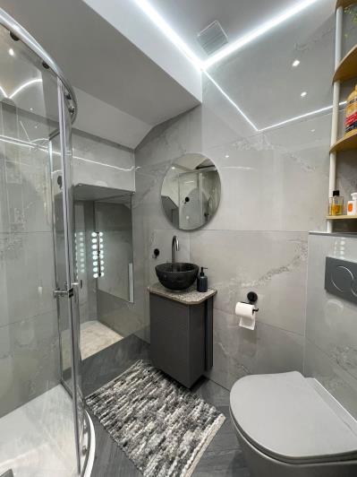 Image No.13-3 Bed Townhouse for sale