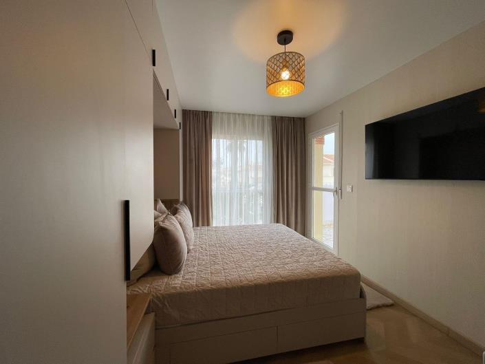 Image No.18-3 Bed Townhouse for sale